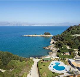 3 bedroom seaside villa with pool & jacuzzi, near Acharavi, sleeps 6